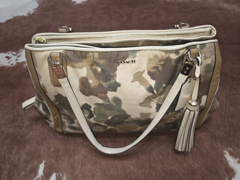 Authentic Coach Legacy Watercolor Floral Zip Top Tote Ivory Leather Trim Tassel